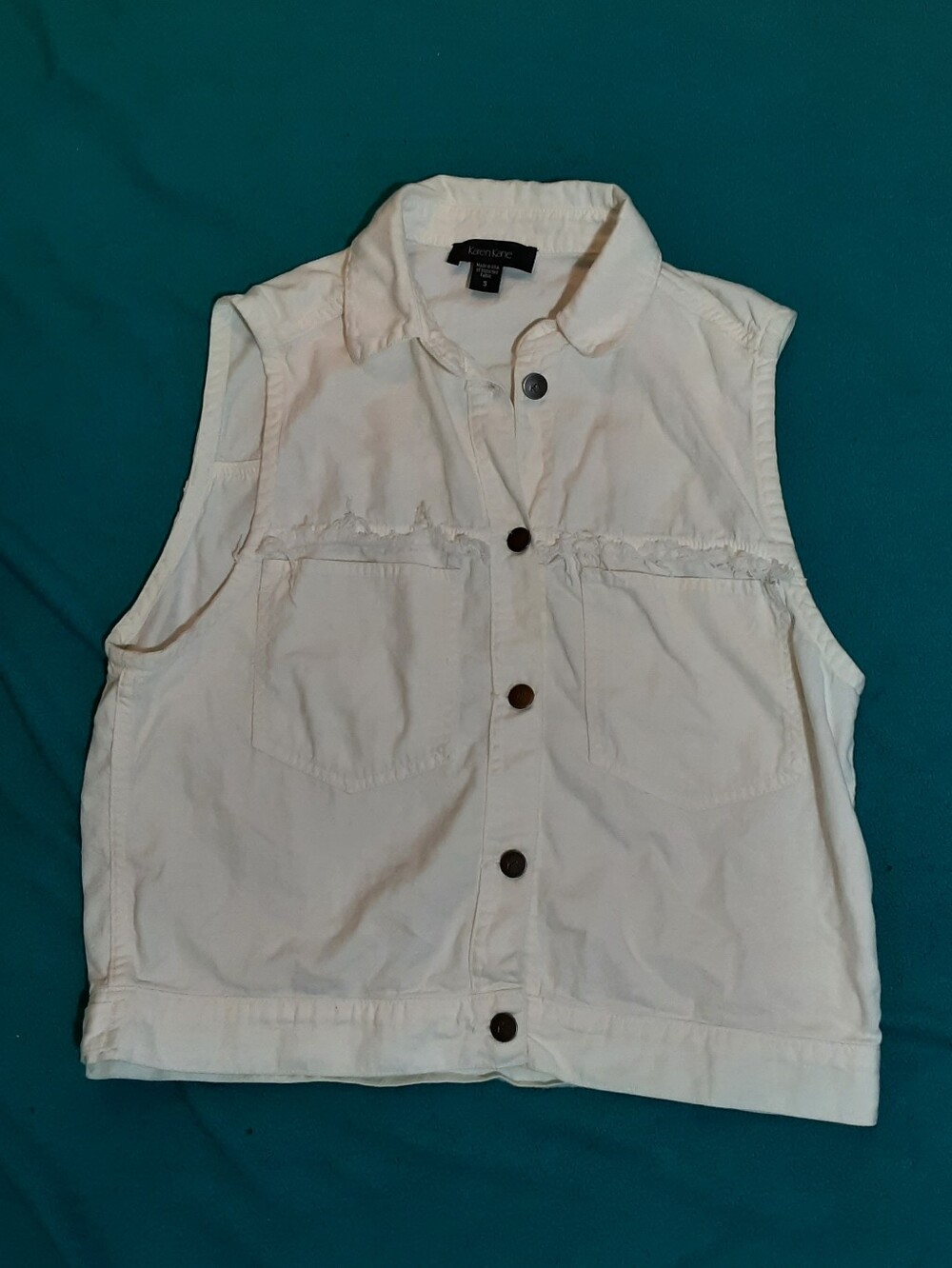 Karen Kane White Sleeveless Crop Vest